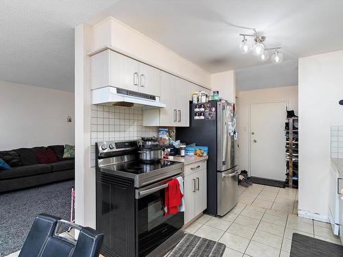 109 7815 159 Street, Edmonton, AB - Indoor Photo Showing Kitchen