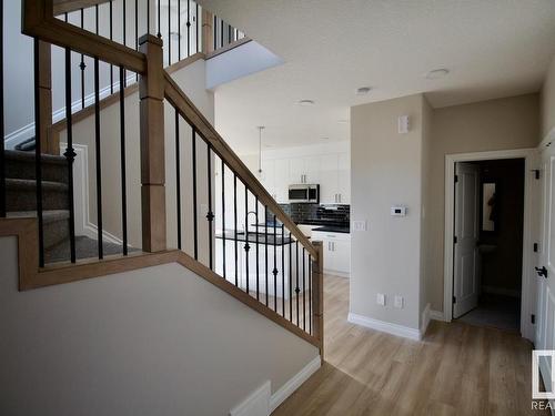 Upper 8835 Carson Way, Edmonton, AB - Indoor Photo Showing Other Room