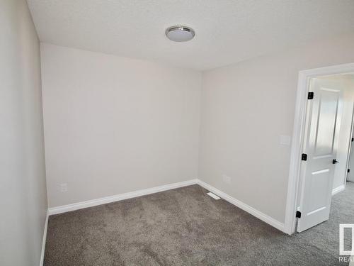 Upper 8835 Carson Way, Edmonton, AB - Indoor Photo Showing Other Room