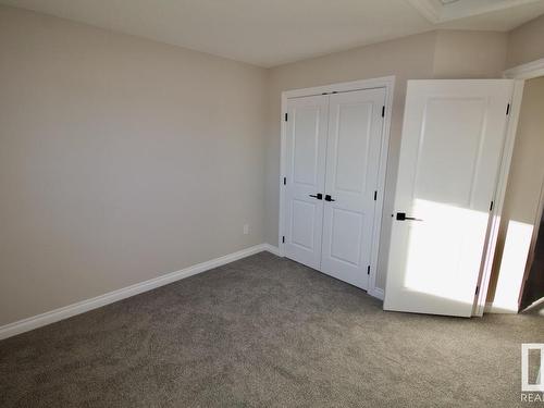 Upper 8835 Carson Way, Edmonton, AB - Indoor Photo Showing Other Room