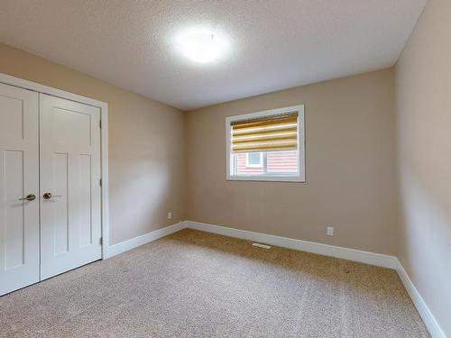 4160 Charles Link, Edmonton, AB - Indoor Photo Showing Other Room