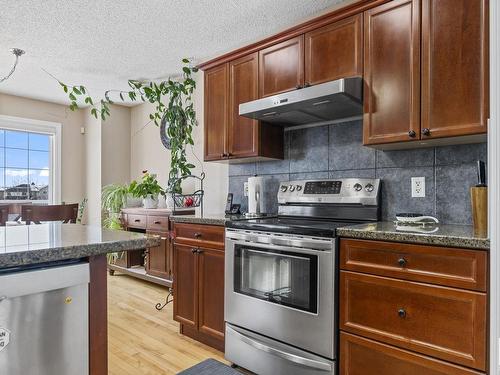 17632 87 Street, Edmonton, AB - Indoor Photo Showing Kitchen