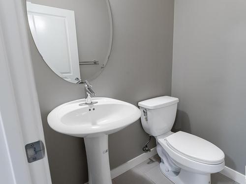 21932 97 Avenue, Edmonton, AB - Indoor Photo Showing Bathroom