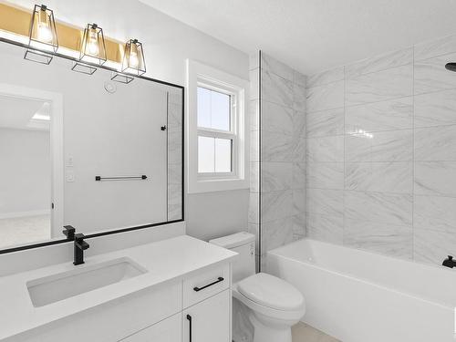 32 Avonlea Way, Spruce Grove, AB - Indoor Photo Showing Bathroom