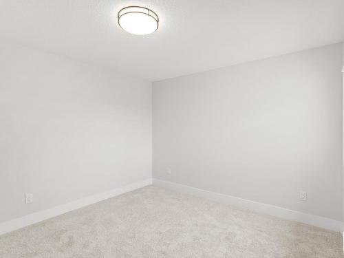 32 Avonlea Way, Spruce Grove, AB - Indoor Photo Showing Other Room