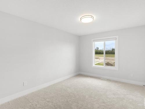 32 Avonlea Way, Spruce Grove, AB - Indoor Photo Showing Other Room