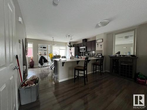 35 460 Hemingway Road, Edmonton, AB - Indoor