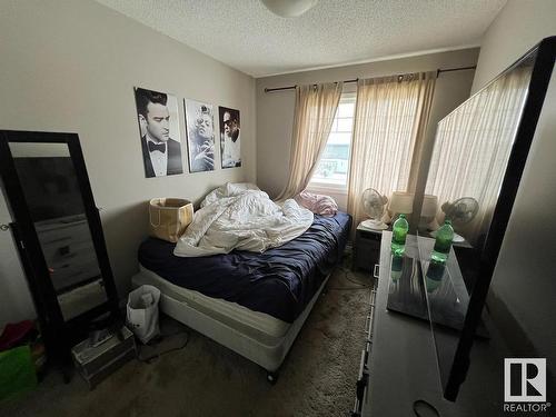 35 460 Hemingway Road, Edmonton, AB - Indoor Photo Showing Bedroom