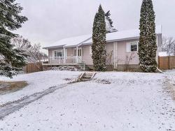 9302 89 ST NW  Edmonton, AB T6C 3L2