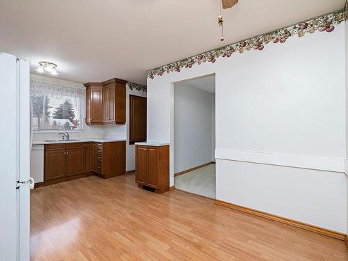 9635 149 Street, Edmonton, AB - Indoor Photo Showing Kitchen