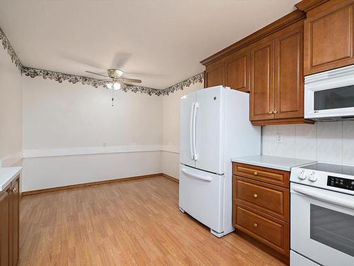 9635 149 Street, Edmonton, AB - Indoor Photo Showing Kitchen