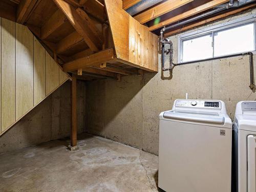 9635 149 Street, Edmonton, AB - Indoor Photo Showing Laundry Room