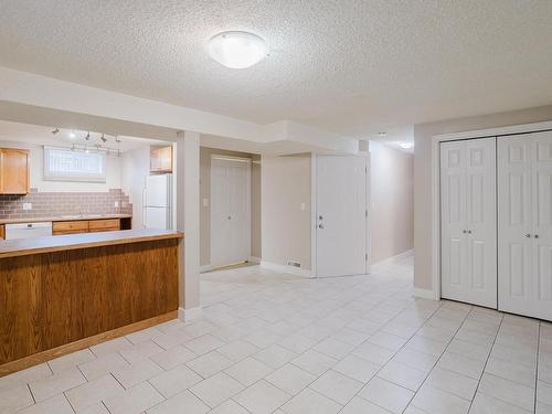 12812 47 Street, Edmonton, AB - Indoor Photo Showing Kitchen