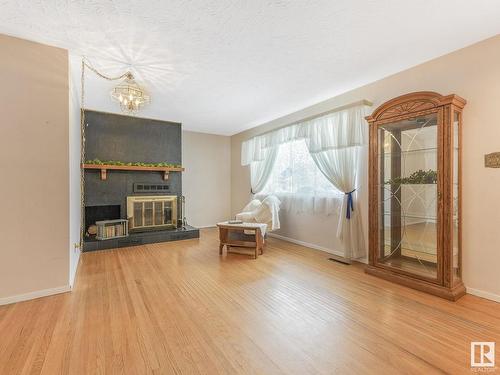 13008 133 Street, Edmonton, AB - Indoor With Fireplace