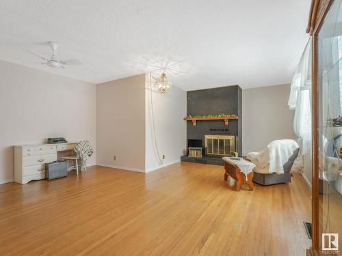 13008 133 Street, Edmonton, AB - Indoor With Fireplace