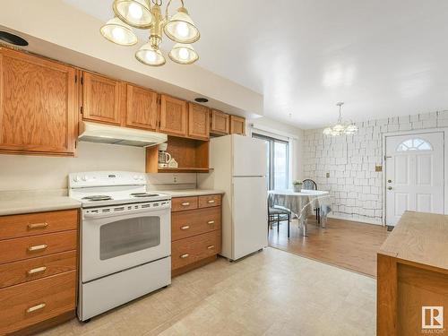 13008 133 Street, Edmonton, AB - Indoor Photo Showing Kitchen