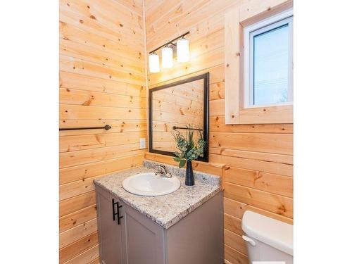 9731 109 Street, Westlock, AB - Indoor Photo Showing Bathroom