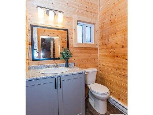 9731 109 Street, Westlock, AB - Indoor Photo Showing Bathroom