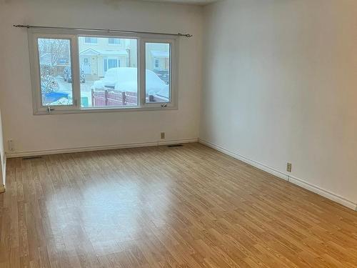 18609 95A Avenue, Edmonton, AB - Indoor Photo Showing Other Room