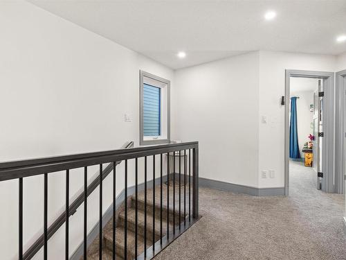 10518 45 Street, Edmonton, AB - Indoor Photo Showing Other Room