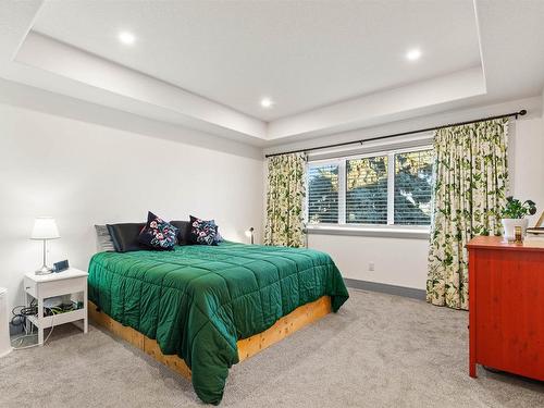 10518 45 Street, Edmonton, AB - Indoor Photo Showing Bedroom