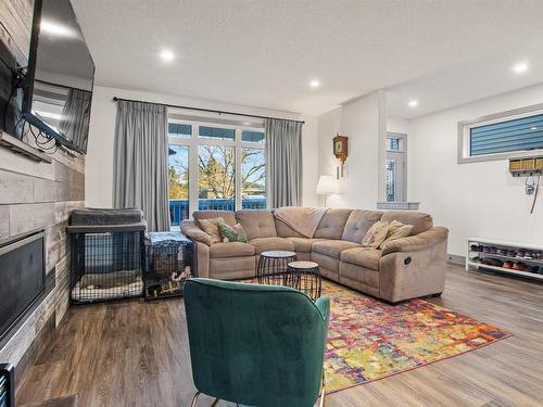 10518 45 Street, Edmonton, AB - Indoor Photo Showing Living Room With Fireplace