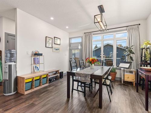 10518 45 Street, Edmonton, AB - Indoor Photo Showing Dining Room