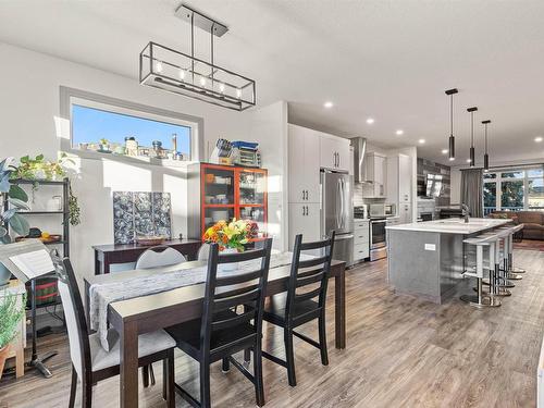 10518 45 Street, Edmonton, AB - Indoor Photo Showing Dining Room