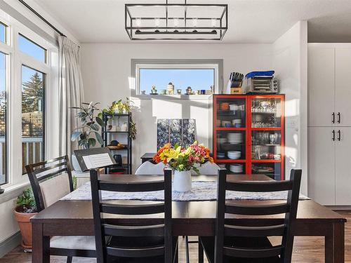 10518 45 Street, Edmonton, AB - Indoor Photo Showing Dining Room