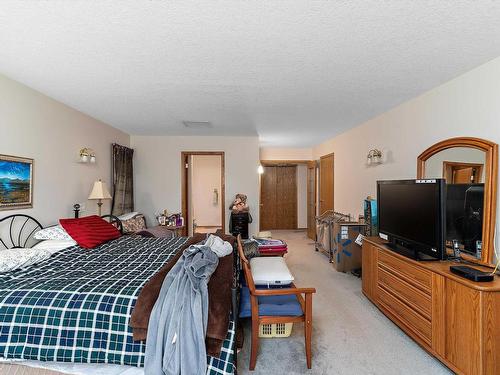 12 J Brown Place, Leduc, AB - Indoor Photo Showing Bedroom