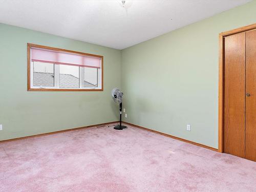 12 J Brown Place, Leduc, AB - Indoor Photo Showing Other Room