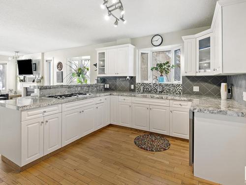 7326 111 Avenue, Edmonton, AB - Indoor Photo Showing Kitchen With Upgraded Kitchen