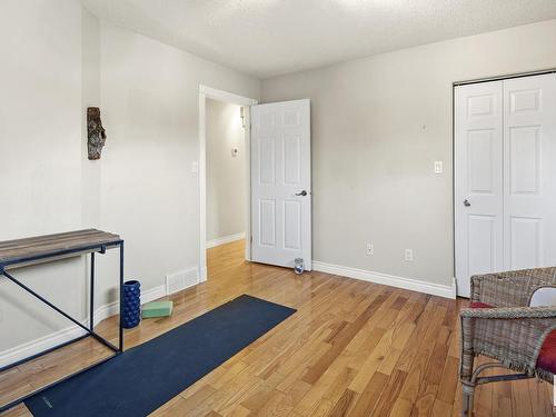 7326 111 Avenue, Edmonton, AB - Indoor Photo Showing Other Room