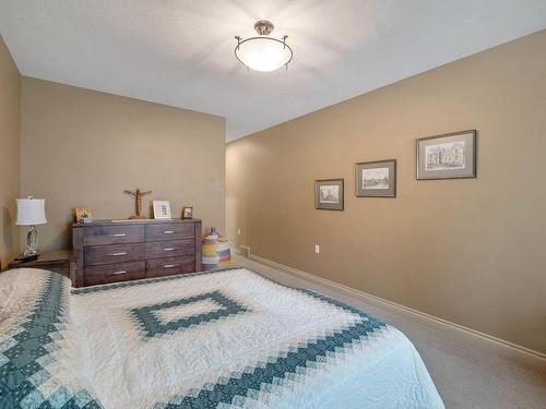 65 Lincoln Green, Spruce Grove, AB - Indoor Photo Showing Bedroom