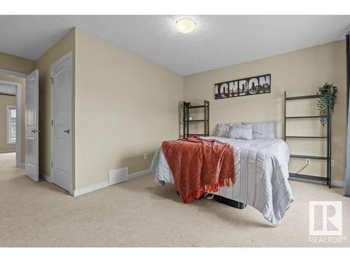 55 655 Watt Boulevard, Edmonton, AB - Indoor Photo Showing Bedroom