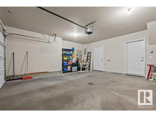 55 655 Watt Boulevard, Edmonton, AB - Indoor Photo Showing Garage