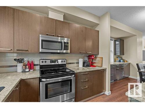 55 655 Watt Boulevard, Edmonton, AB - Indoor Photo Showing Kitchen