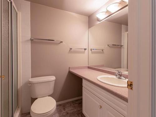 124 9730 174 Street, Edmonton, AB - Indoor Photo Showing Bathroom