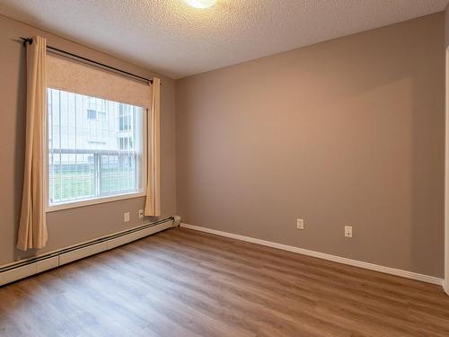 124 9730 174 Street, Edmonton, AB - Indoor Photo Showing Other Room