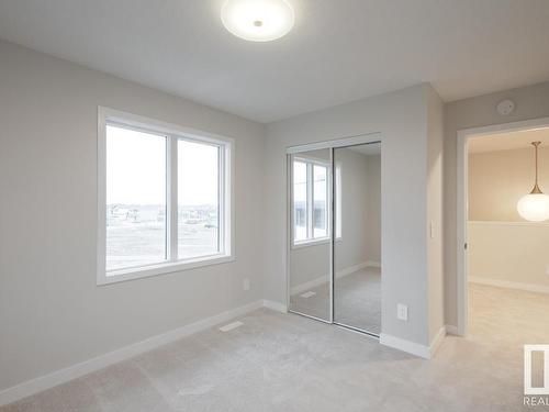 32 16231 19 Avenue, Edmonton, AB - Indoor Photo Showing Other Room