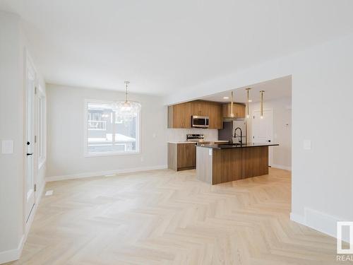 50 1010 Millbourne Road, Edmonton, AB - Indoor Photo Showing Kitchen