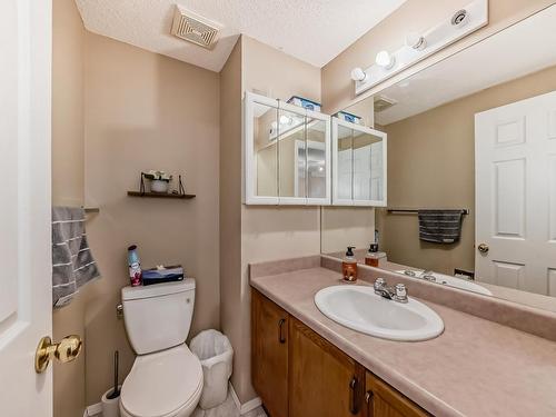 2815 30 Street Nw, Edmonton, AB - Indoor Photo Showing Bathroom