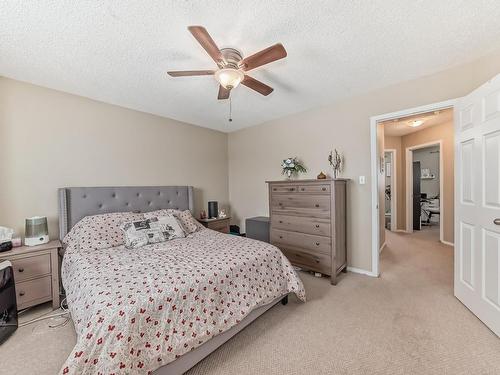 2815 30 Street Nw, Edmonton, AB - Indoor Photo Showing Bedroom