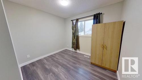 1569 Lakewood W, Edmonton, AB 