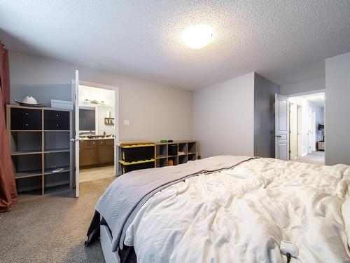 20740 96 Avenue, Edmonton, AB - Indoor Photo Showing Bedroom