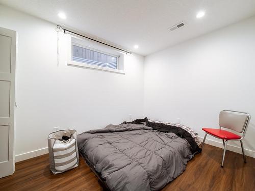 20740 96 Avenue, Edmonton, AB - Indoor Photo Showing Bedroom