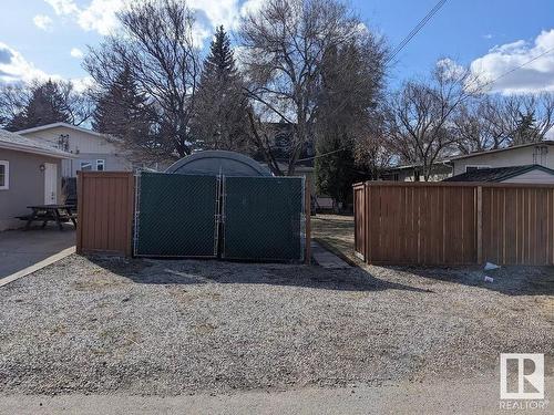 12023 104 St Nw, Edmonton, AB 