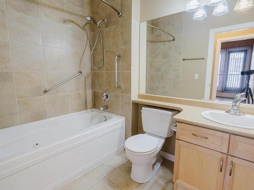 239 160 Magrath Road, Edmonton, AB - Indoor Photo Showing Bathroom