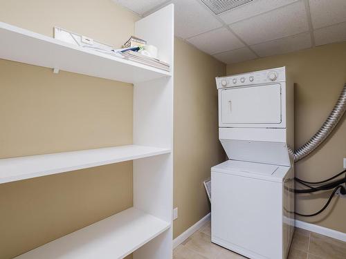 239 160 Magrath Road, Edmonton, AB - Indoor Photo Showing Laundry Room