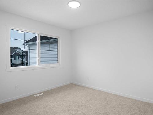 18 905 172 Street, Edmonton, AB - Indoor Photo Showing Other Room